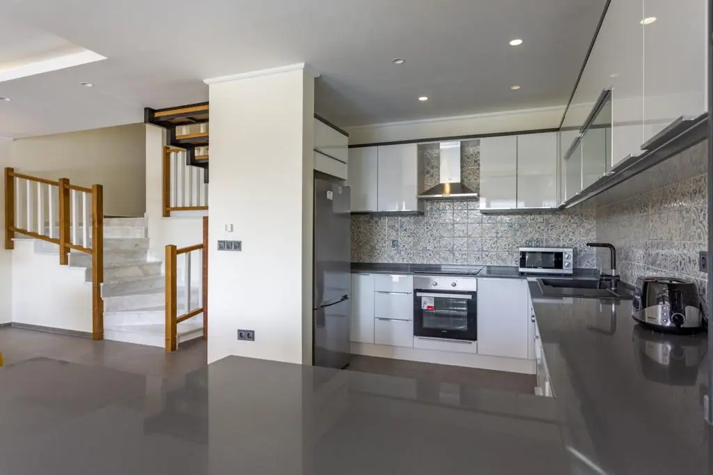Modern kitchen